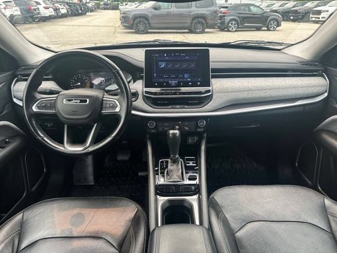 Used 2022 Jeep Compass Latitude AWD/4WD image 16