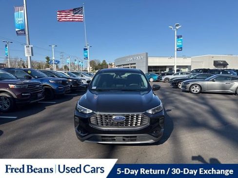 Used 2025 Ford Escape Active w/ Cold Weather Package AWD/4WD image 2