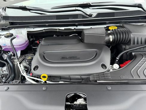 New 2026 Chrysler Pacifica Select w/ S Appearance Package image 22