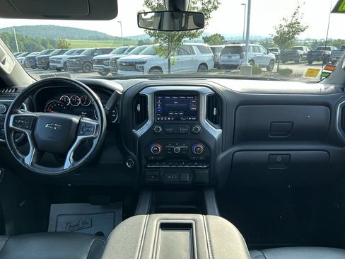 Used 2021 Chevrolet Silverado 1500 RST w/ Convenience Package II AWD/4WD image 18