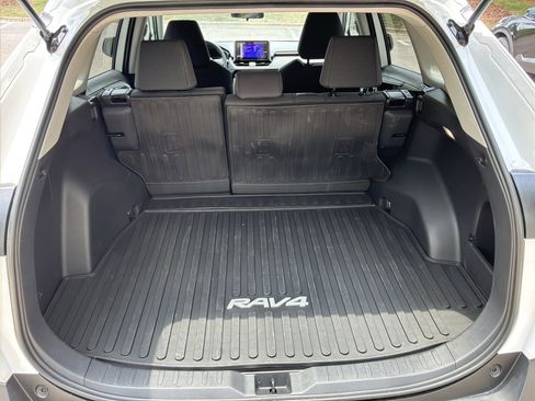 Used 2025 Toyota RAV4 LE FWD image 31