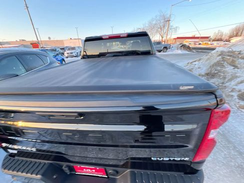 Used 2023 Chevrolet Silverado 1500 Custom image 25