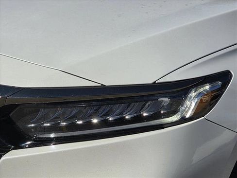 Used 2022 Honda Accord Sport image 9