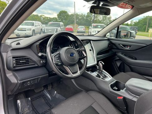 Used 2023 Subaru Outback Premium AWD/4WD image 10