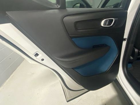 Used 2023 Volvo XC40 Recharge Ultimate w/ Protection Package Premier AWD/4WD image 8