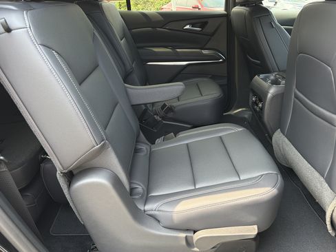 New 2026 Chevrolet Traverse LT w/ LPO, Cargo Package FWD image 15