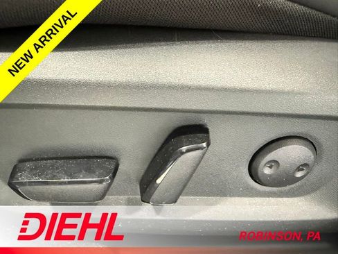 Used 2023 Nissan Rogue SV w/ SV Premium B Package AWD/4WD image 19