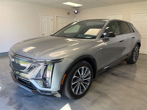 Certified 2024 Cadillac Lyriq Sport AWD/4WD image 4
