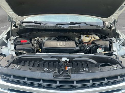 Used 2022 Chevrolet Silverado 1500 LT w/ Work Truck Package AWD/4WD image 18