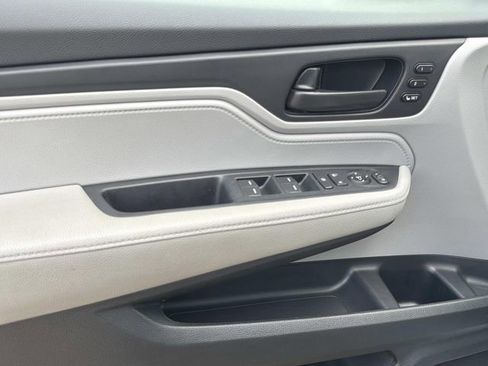 Used 2024 Honda Odyssey EX-L image 17