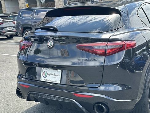 Used 2023 Alfa Romeo Stelvio Estrema AWD/4WD image 12