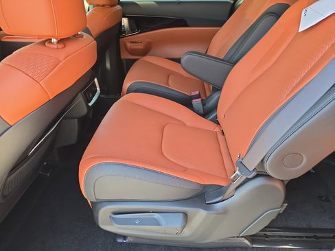 New 2026 Kia Carnival SX Prestige FWD image 17