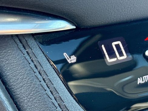 Certified 2023 Cadillac XT5 Sportv w/ Technology Package image 28