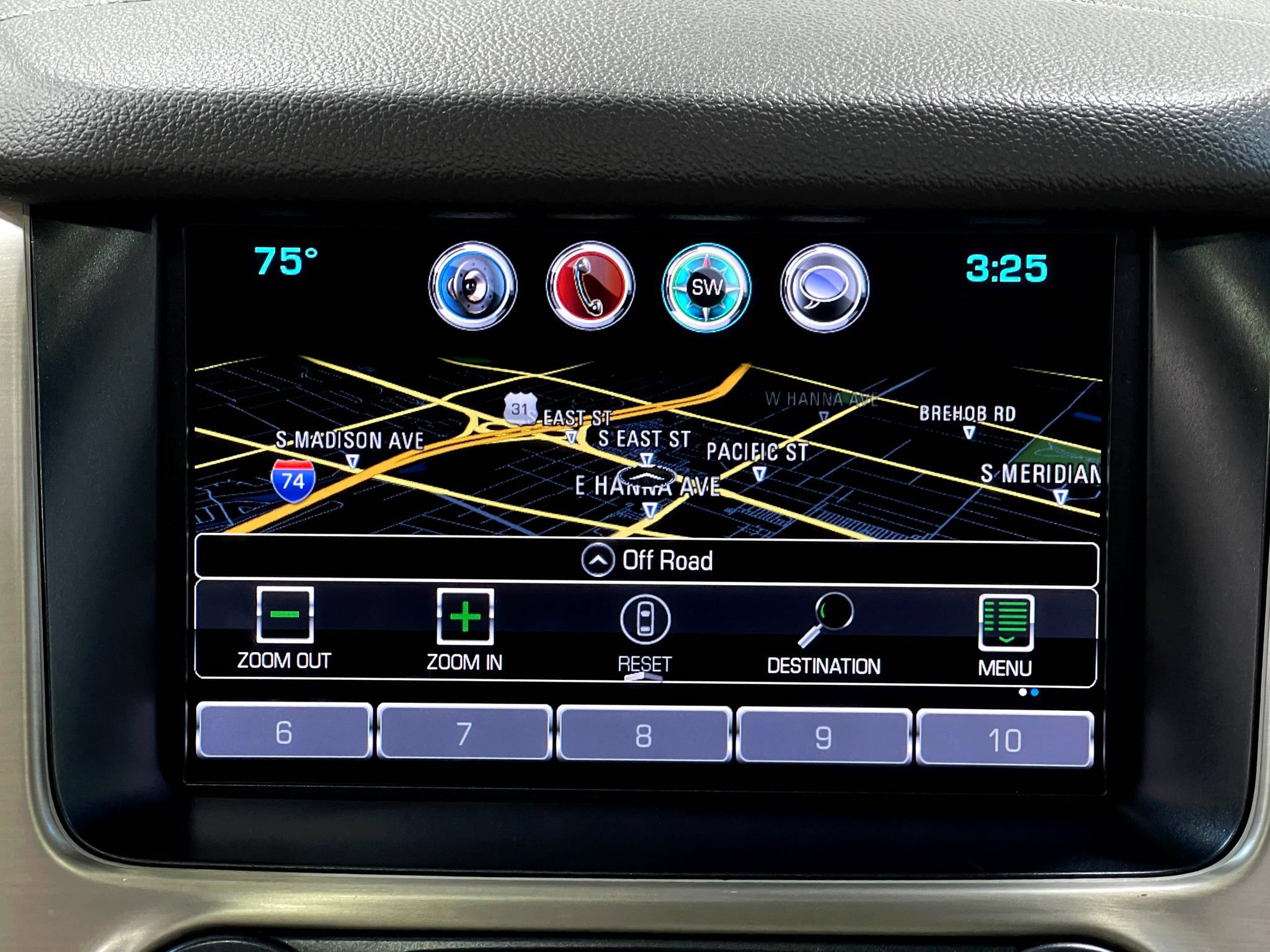 Used 2020 GMC Yukon Denali w/ Denali Premium Package AWD/4WD image 10