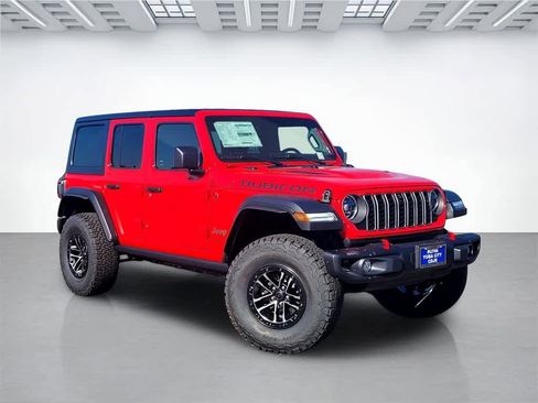 New 2025 Jeep Wrangler Unlimited Rubicon w/ XTREMEE 35" Tire Package image 8