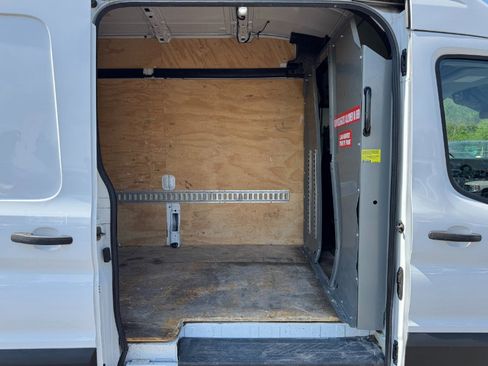 Used 2020 Ford Transit 250 148 High Roof Extended RWD image 17