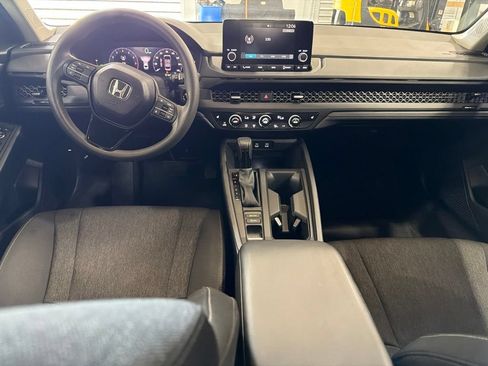 Used 2024 Honda Accord EX image 9