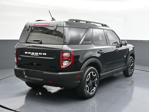 Used 2023 Ford Bronco Sport Outer Banks w/ Tech Package AWD/4WD image 8