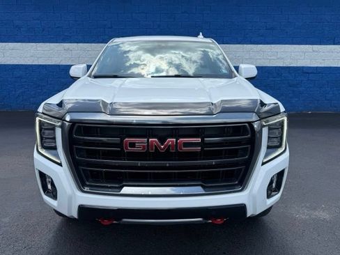 Used 2021 GMC Yukon AT4 w/ Rear Media and Nav Package AWD/4WD image 5
