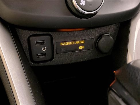 Used 2018 Chevrolet Trax LT w/ Redline Edition AWD/4WD image 32