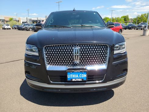 Used 2024 Lincoln Navigator L 4WD image 14