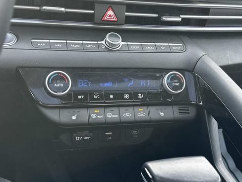 Used 2024 Hyundai Elantra Limited FWD image 27