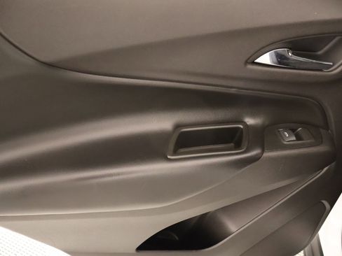 Used 2019 Chevrolet Equinox LT w/ Driver Convenience Package AWD/4WD image 16