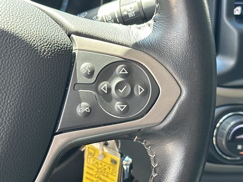 Used 2022 Chevrolet Colorado Z71 AWD/4WD image 19