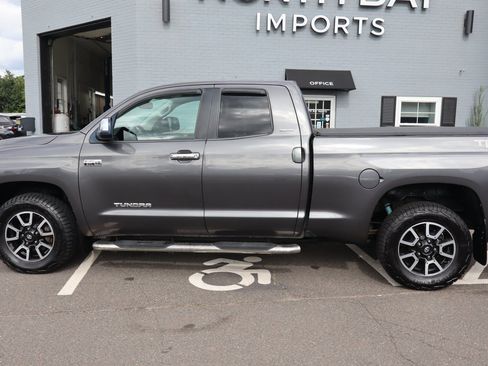 Used 2019 Toyota Tundra Limited w/ Limited Premium Package AWD/4WD image 9