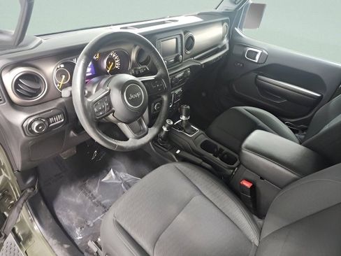 Used 2020 Jeep Wrangler Sport image 23