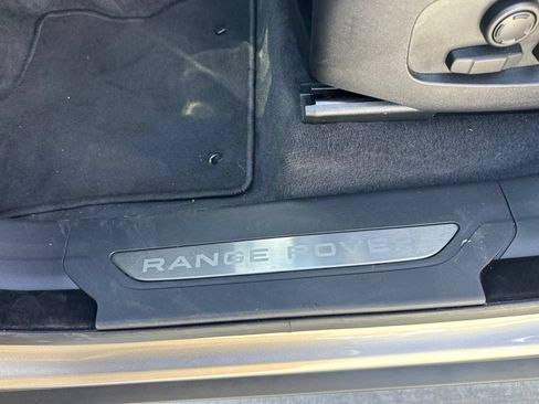 Used 2026 Land Rover Range Rover Velar S AWD/4WD image 19