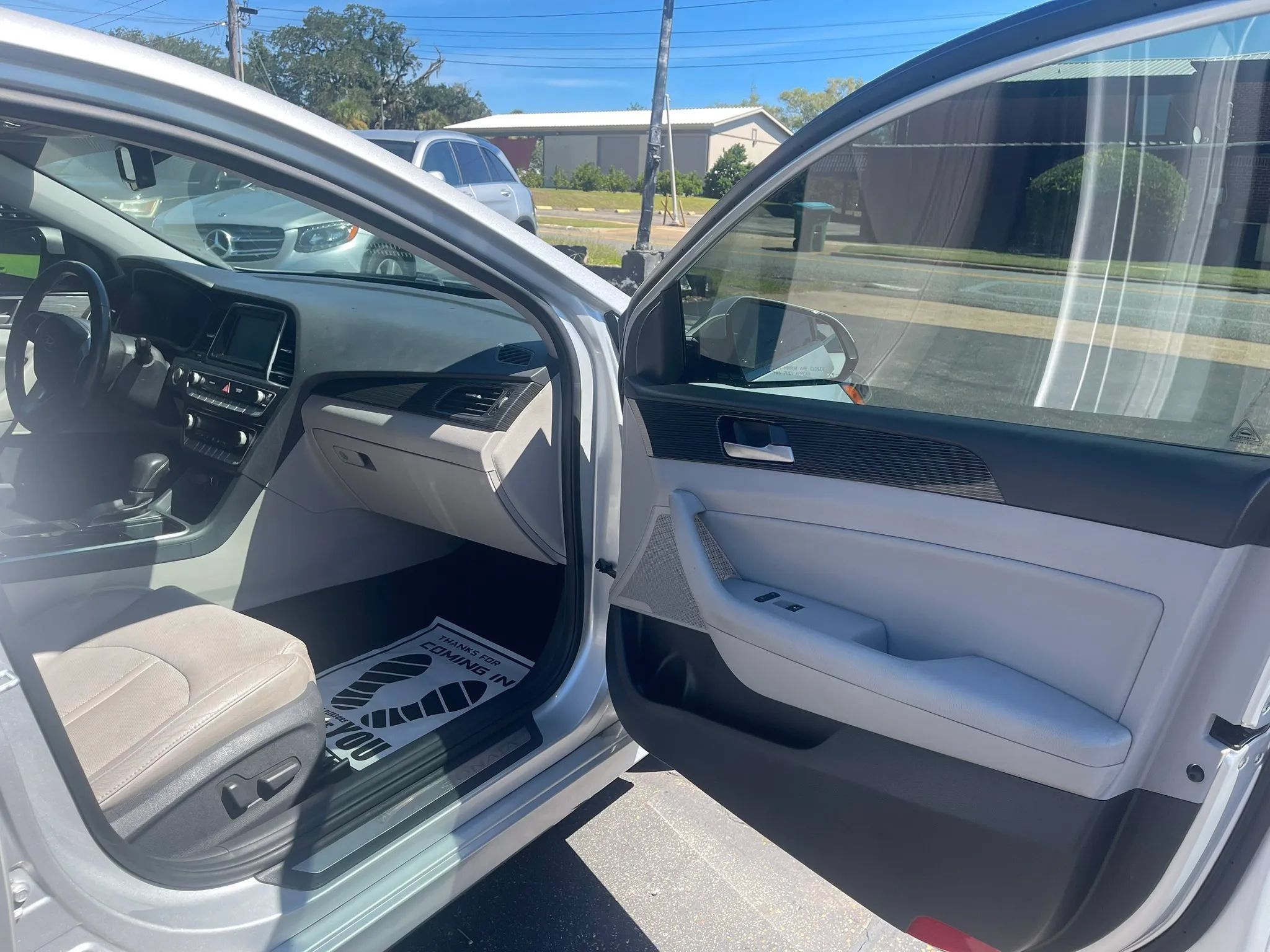 Used 2018 Hyundai Sonata Limited w/ Cargo Package FWD image 26