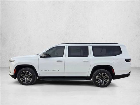 New 2026 Jeep Grand Wagoneer L 2WD image 5