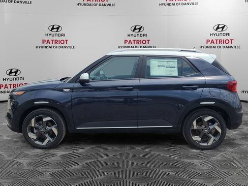 Used 2026 Hyundai Venue SEL FWD image 6