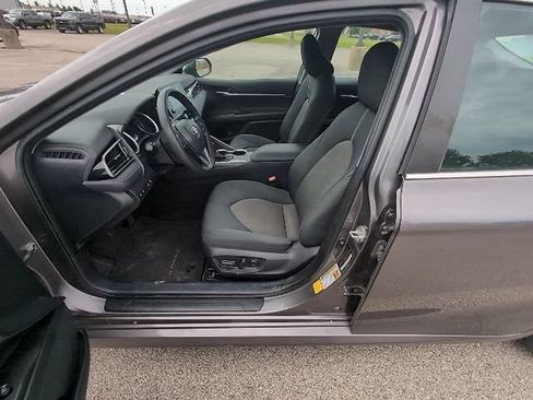 Used 2023 Toyota Camry LE FWD image 11