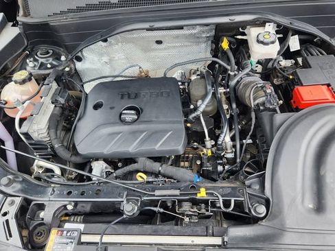 Used 2021 Chevrolet TrailBlazer LS AWD/4WD image 29