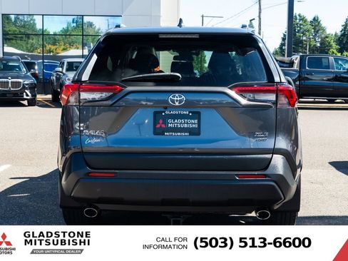Used 2019 Toyota RAV4 XLE Premium w/ Cold Weather Package AWD/4WD image 6