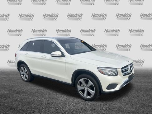 Used 2017 Mercedes-Benz GLC 300 300 image 2