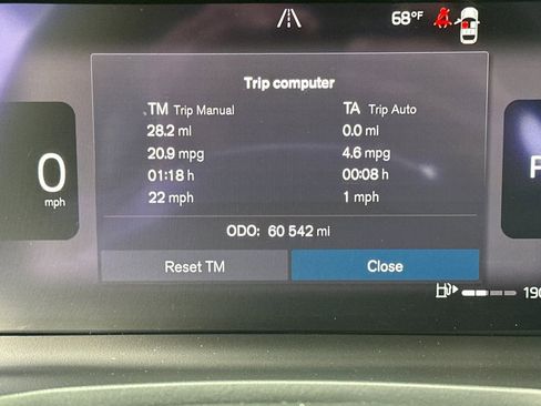 Used 2024 Volvo S60 B5 Plus FWD image 26