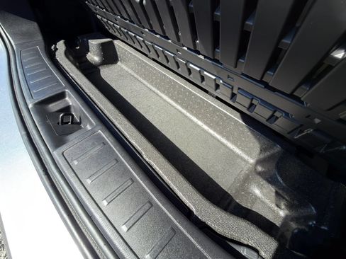Used 2024 Mitsubishi Outlander SE AWD/4WD image 17