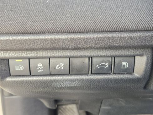 Certified 2025 Toyota Camry LE image 33