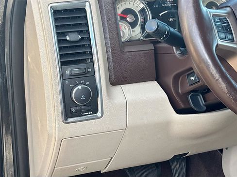 Used 2018 RAM 1500 Laramie Longhorn w/ Longhorn Southfork Package image 10