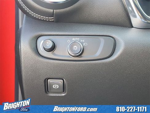 Used 2024 Chevrolet Blazer LT w/ Convenience Package image 17