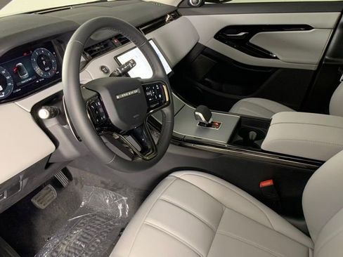 Used 2025 Land Rover Range Rover Evoque S image 38