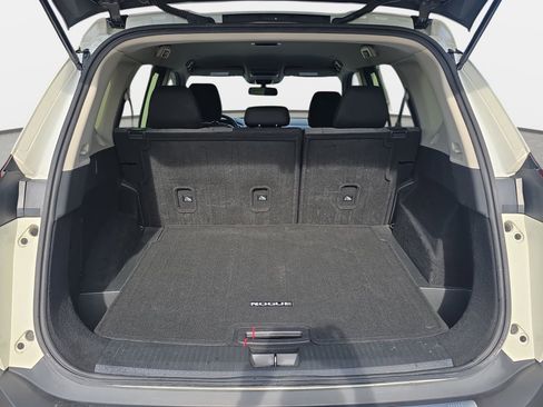 Used 2023 Nissan Rogue SV FWD image 12