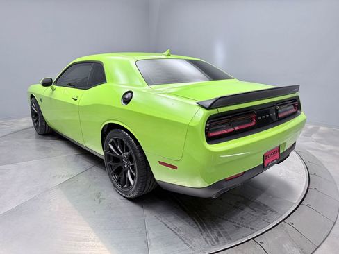 Used 2015 Dodge Challenger SRT Hellcat image 7