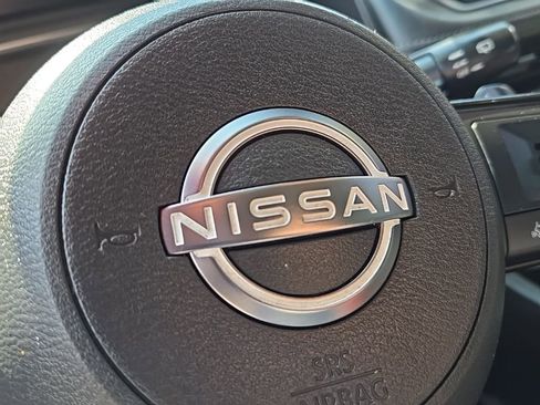 Used 2023 Nissan Rogue SV w/ SV Premium B Package image 28