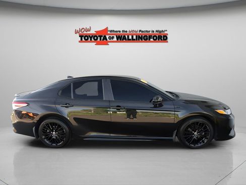 Used 2020 Toyota Camry SE FWD image 13