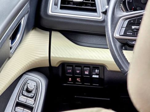 Used 2021 Subaru Ascent Premium w/ Convenience Package image 16