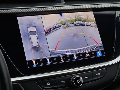 Certified 2021 Buick Encore GX Select w/ Advanced Technology Package image 18